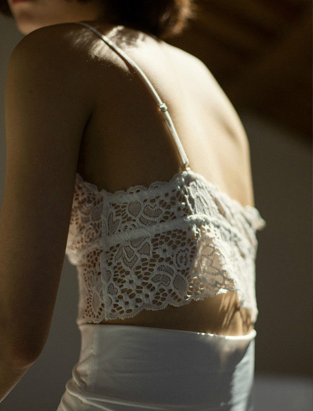 Elegant signature lace wirefree bralette image 5