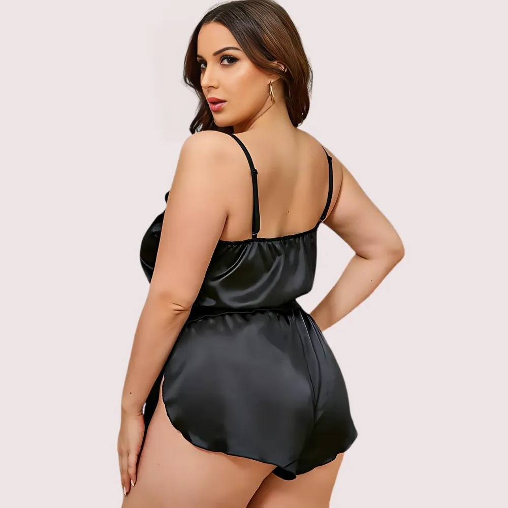 Luxe Lounge Cami Top & Shorts – Extra Plus Size image 2