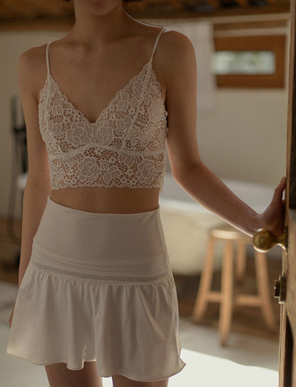 Elegant signature lace wirefree bralette image 3