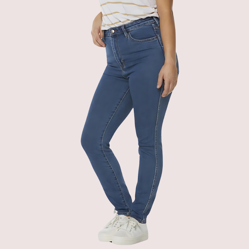 Chic Fit Noir Elegance Skinny Jeans image 2