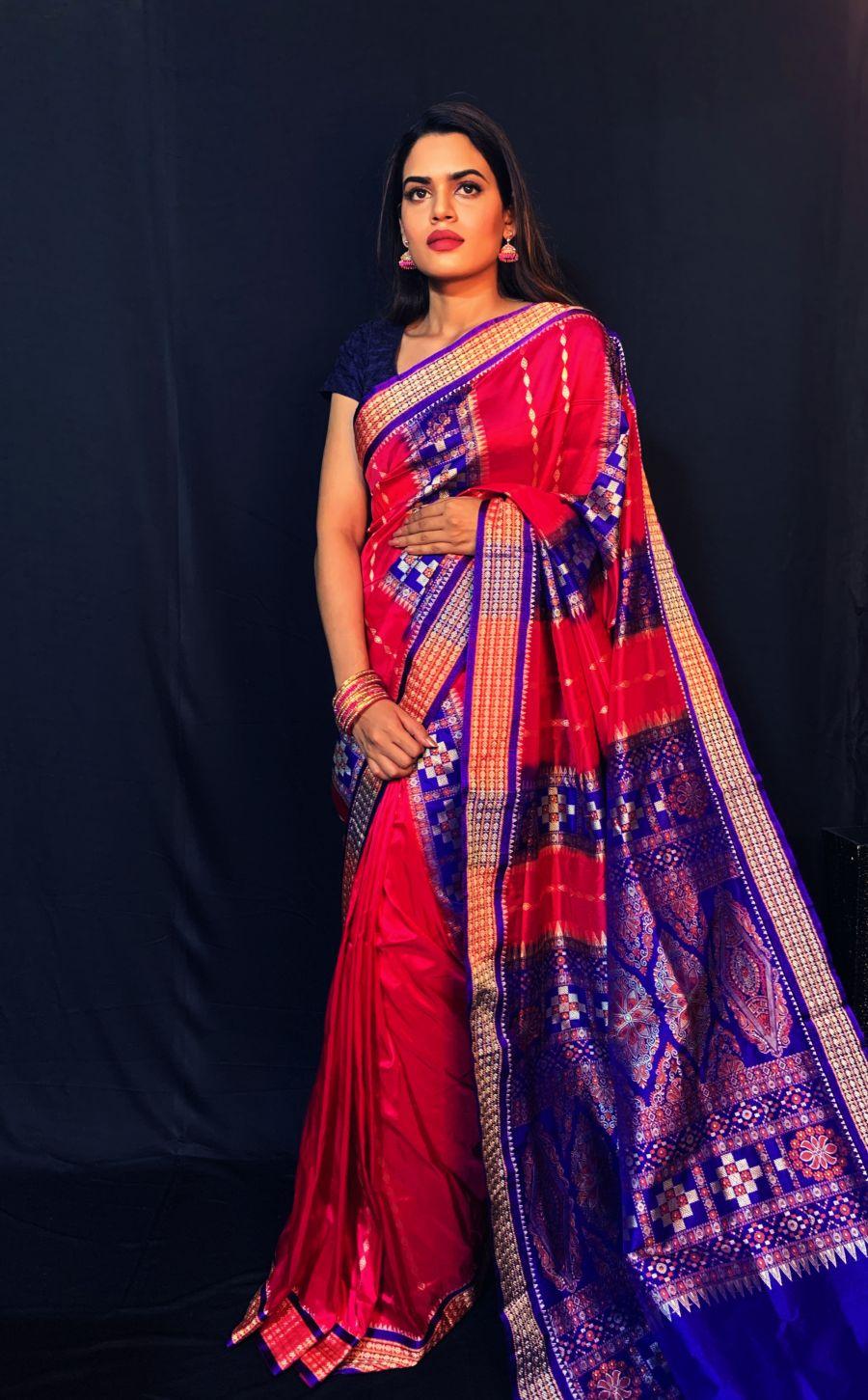 Woman Sambalpuri Bomkai Mix Silk Rani Pink & Navy Blue Pata Saree