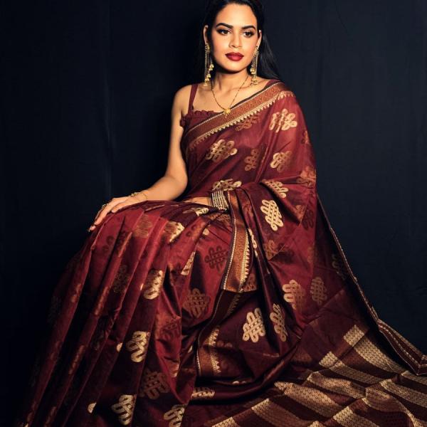 Handloom Silk Blend Maroon Saree with Blouse Piece